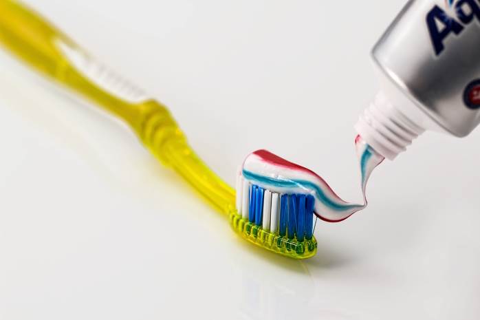 How Many Days Can You Skip Brushing Your Teeth Before People Notice?